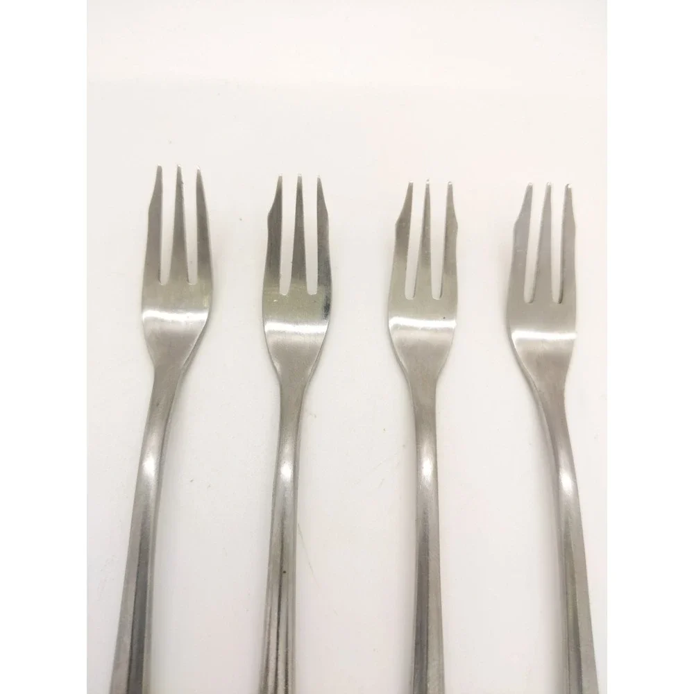 4 Supreme by Towle Liberty Bell Stainless Cocktail Seafood Pickle Forks Lobster